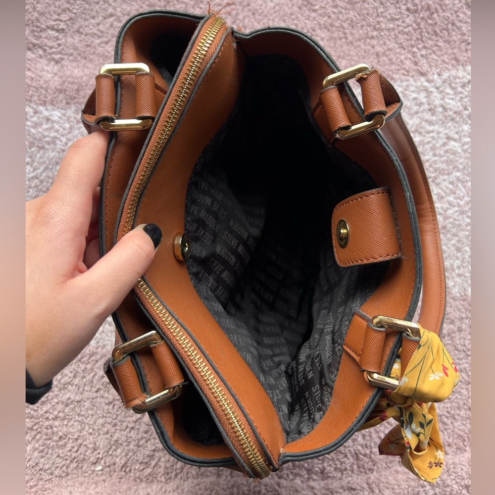 Steven Madden Handbag - Picture 5 of 12